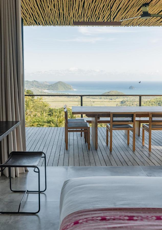 Dunia Lombok - Villas With Ocean View Selong Belanak Exterior photo